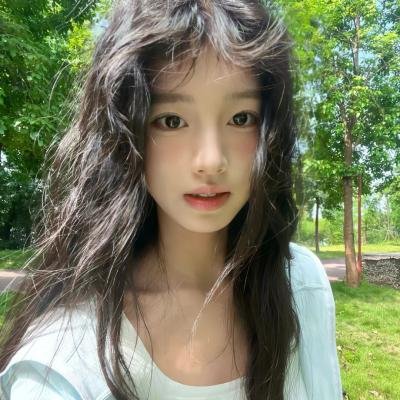 美女荒野逃亡